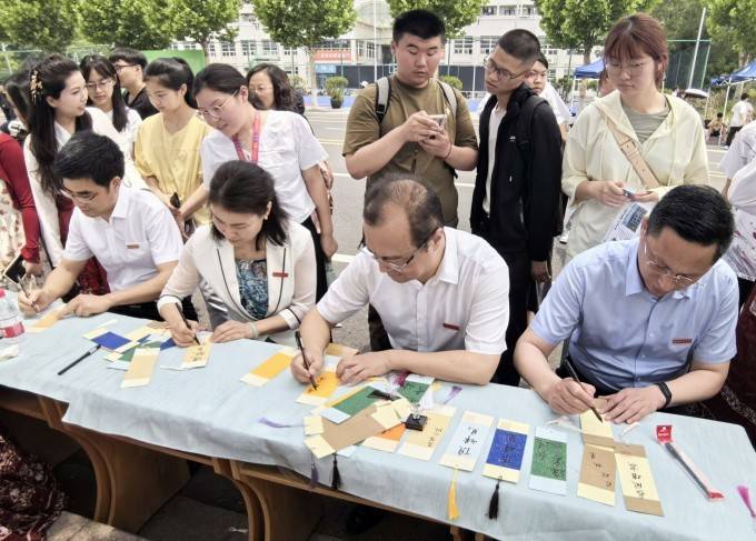 暖心又走心，南通科技职业学院为毕业生营造满满毕业氛围