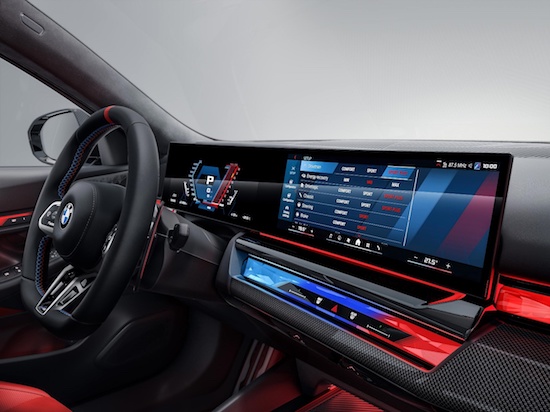 宝马现役加速最快量产车 全新BMW M5高性能轿车全球首发_fororder_image004