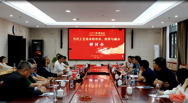 “经典传承——历届中国工艺美术大师经典作品展”巡展收官_fororder_图片23