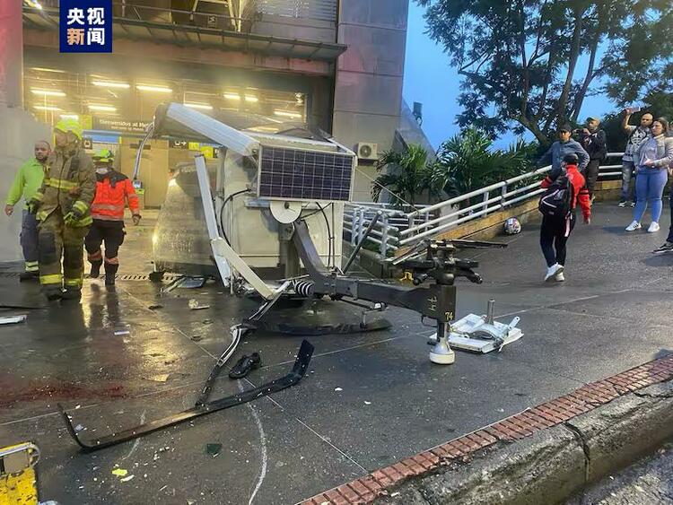 哥伦比亚一空中缆车坠落 致1死11伤