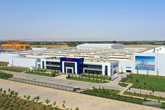 比亚迪乌兹别克斯坦工厂首批量产新能源汽车正式下线_fororder_image003