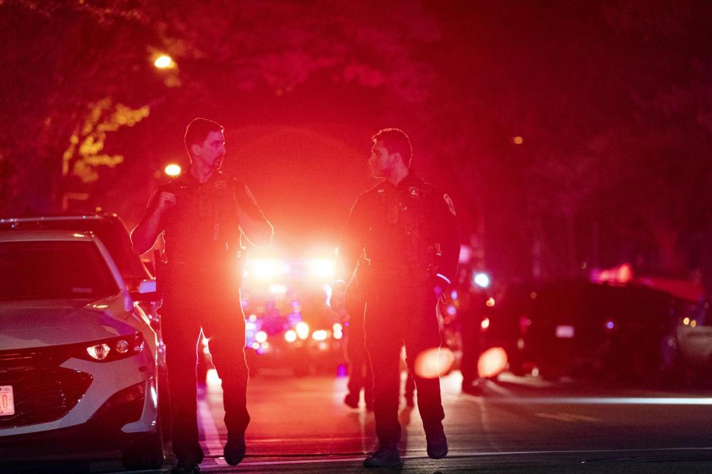 美国警察射杀一名13岁持假枪少年　检方将介入调查