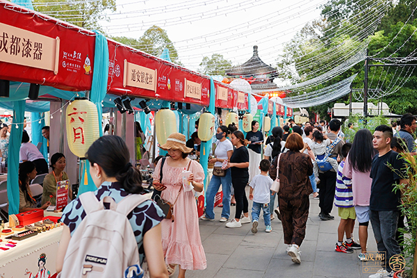 成都新“十二月市”香市·玉貌花容爱美月启动仪式在武侯区举行_fororder_活动现场-供图--成都市商务局--(1)