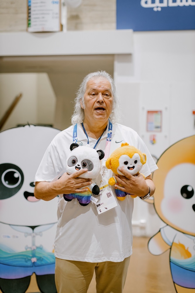 （转载）成都世运会吉祥物亮相巴黎 青年记者计划在奥运之城启动