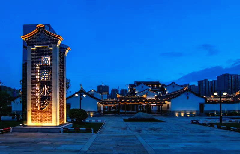 【焦点图】【CRI看福建列表】【漳州】【移动版】【Chinanews带图】全国重点网络媒体走进漳州：欣赏水乡夜景 感受古城底蕴