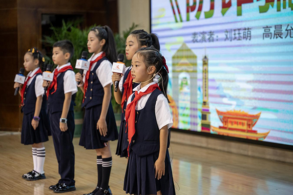 “青讲文明”宣讲队开讲 推动青羊精神文明建设_fororder_优秀少先队员微宣讲表演-供图-成都市青羊区委宣传部