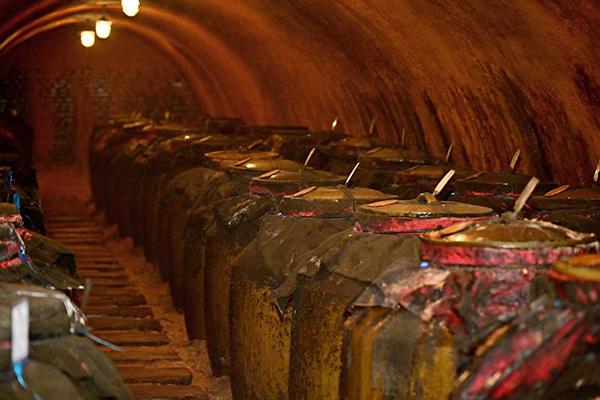 推动酒旅融合 成都邛崃启动“一起崃 玩酒庄”酒庄游_fororder_酒庄酒窖-供图-邛崃市委宣传部