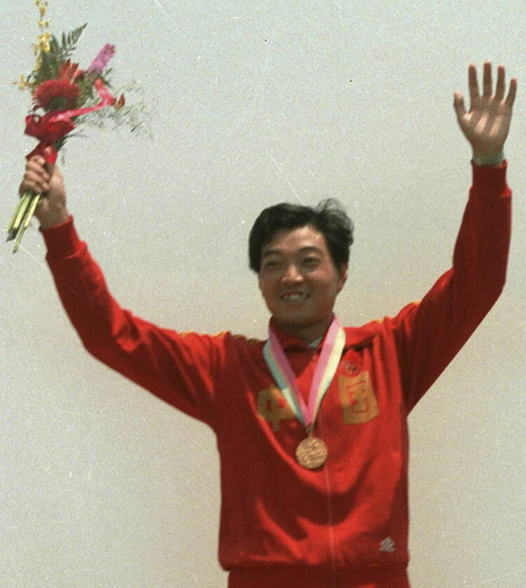 通讯 | 40年，在首金的投影里，看见中国