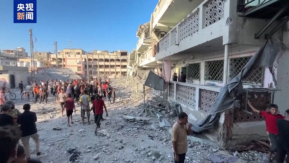 以军空袭加沙地带多地 医院周边与学校遭袭致人员伤亡