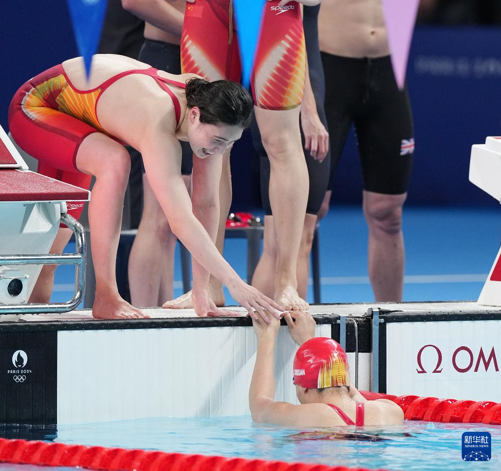 巴黎奥运会丨游泳——男女4x100米混合泳接力中国队摘银牌