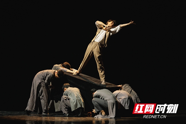 湖南唯一！舞剧《热血当歌》将亮相“新时代优秀舞台艺术作品展演”_fororder_4