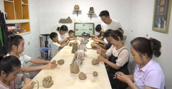 石家庄市鹿泉区：感受陶艺魅力 弘扬传统文化_fororder_图片 2