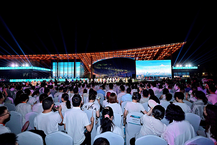 世运会倒计时一周年 向全世界邀约“运动无限 气象万千”_fororder_世运会倒计时一周年活动现场-供图-成都世运会执委会