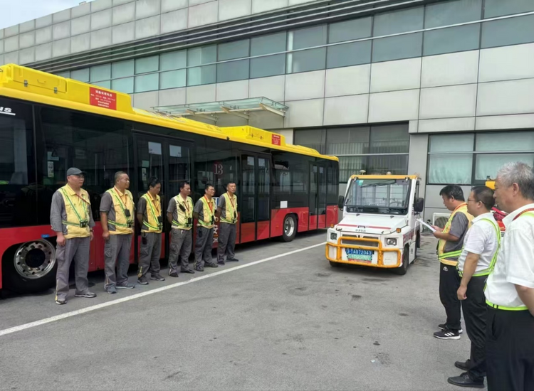 海航航空集团旗下长安航空开展货运驾驶员大练兵活动_fororder_图片12