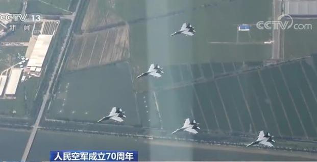 人民空军成立70周年 | 新型武器装备 加速空军战略转型