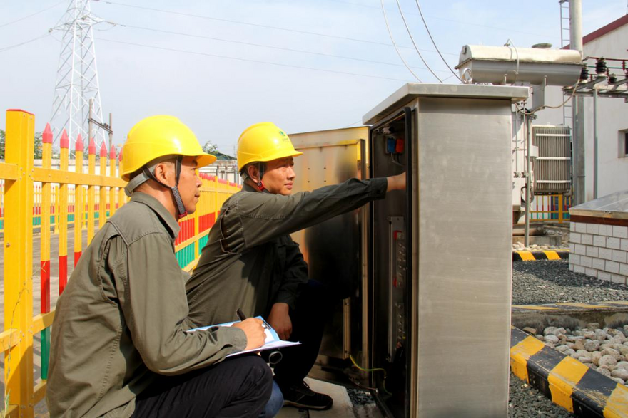 State Grid Nanyang Power Supply Company Conducts High-Temperature Fine Inspection_fororder_内乡1