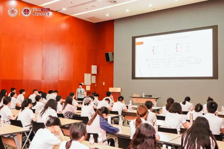 中国政法大学商学院2024级专硕法商实践课堂多图直击！