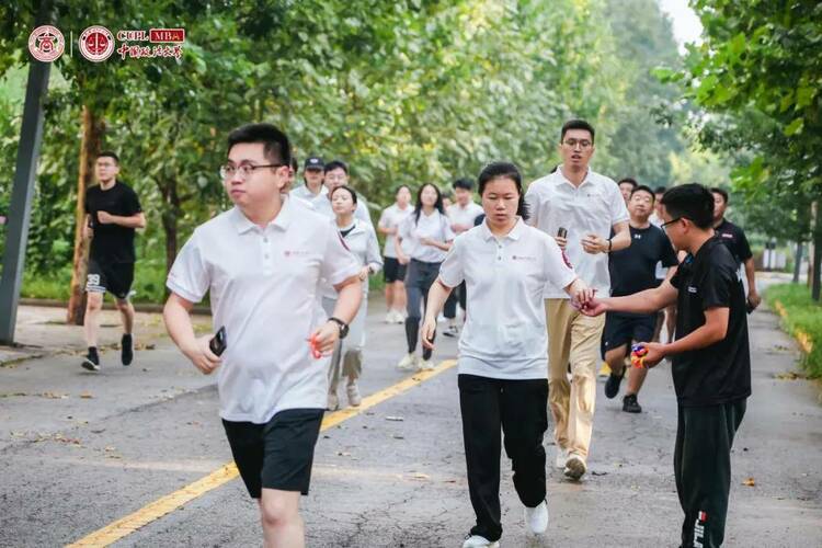 中国政法大学商学院2024级专硕法商实践课堂多图直击！
