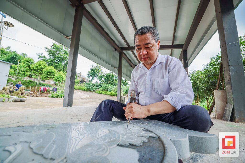 （转载）时代·自贡记艺⑪｜传承百年的徐氏雕刻艺术