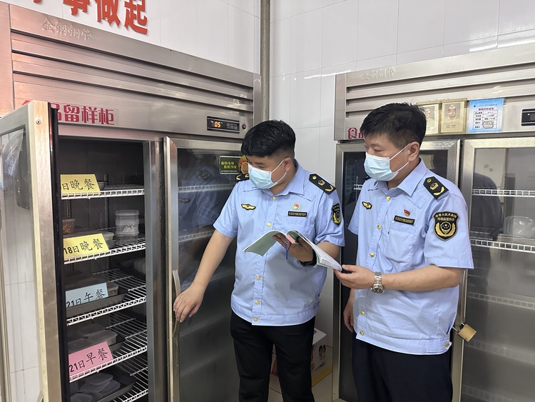 石家庄市裕华区市场监督管理局“三项措施”守护秋季开学校园食品安全_fororder_裕华区市场局供图2