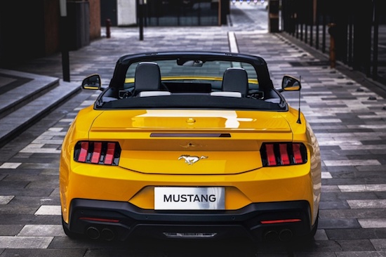 全新福特Mustang®敞篷运动版亮相成都车展_fororder_image004