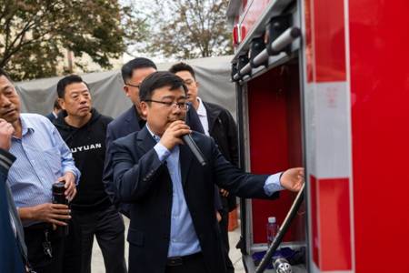 汽车频道【供稿】【资讯】可上牌的高速智能微型消防车——鑫盛S350