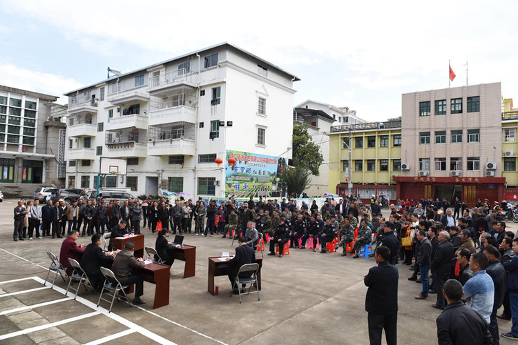 发布福建首份“护鸟令”的山区县，如何接住前所未有的“富贵”？