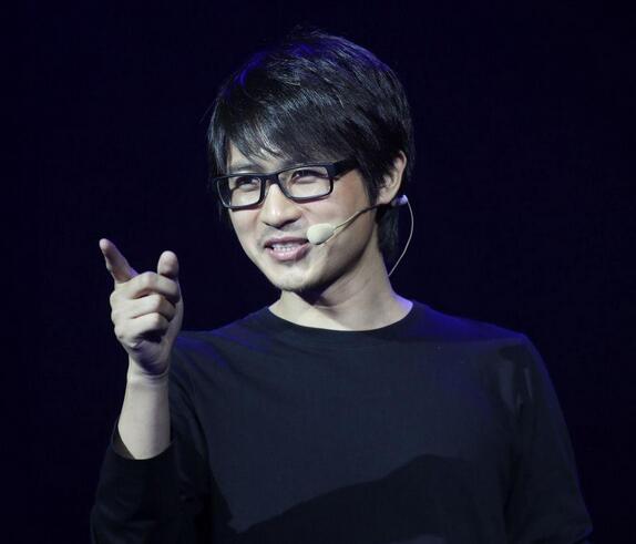 韩寒评论遭黄图攻陷 回应：老司机何必为难老司机