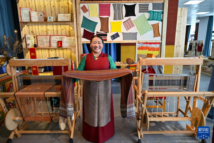 铸牢共同体 中华一家亲|雪域高原焕新貌:雪山之下见“彩虹”