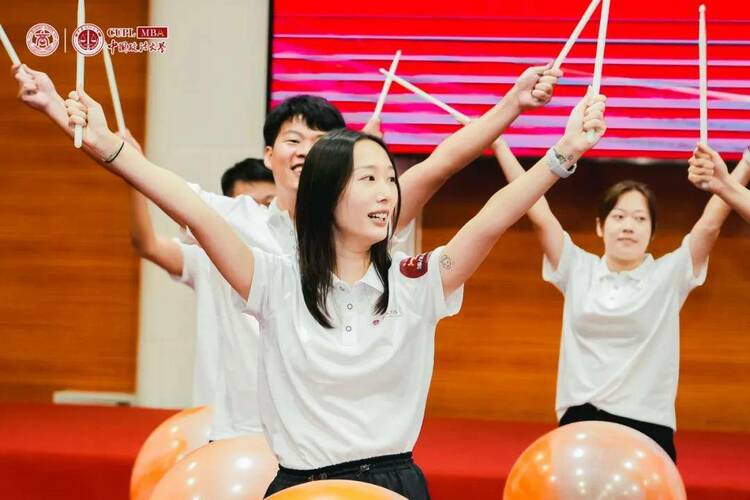 中国政法大学商学院2024级专硕法商实践课堂多图直击！