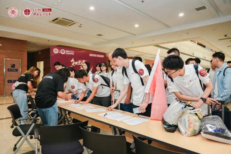 中国政法大学商学院2024级专硕法商实践课堂多图直击！
