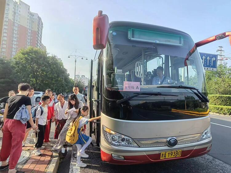 天津市积极推动通学公交专线开通_fororder_2