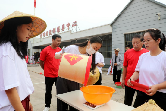 喜庆丰收节 河北肃宁农民运动会农趣十足_fororder_河北肃宁农民趣味运动会乐趣多355