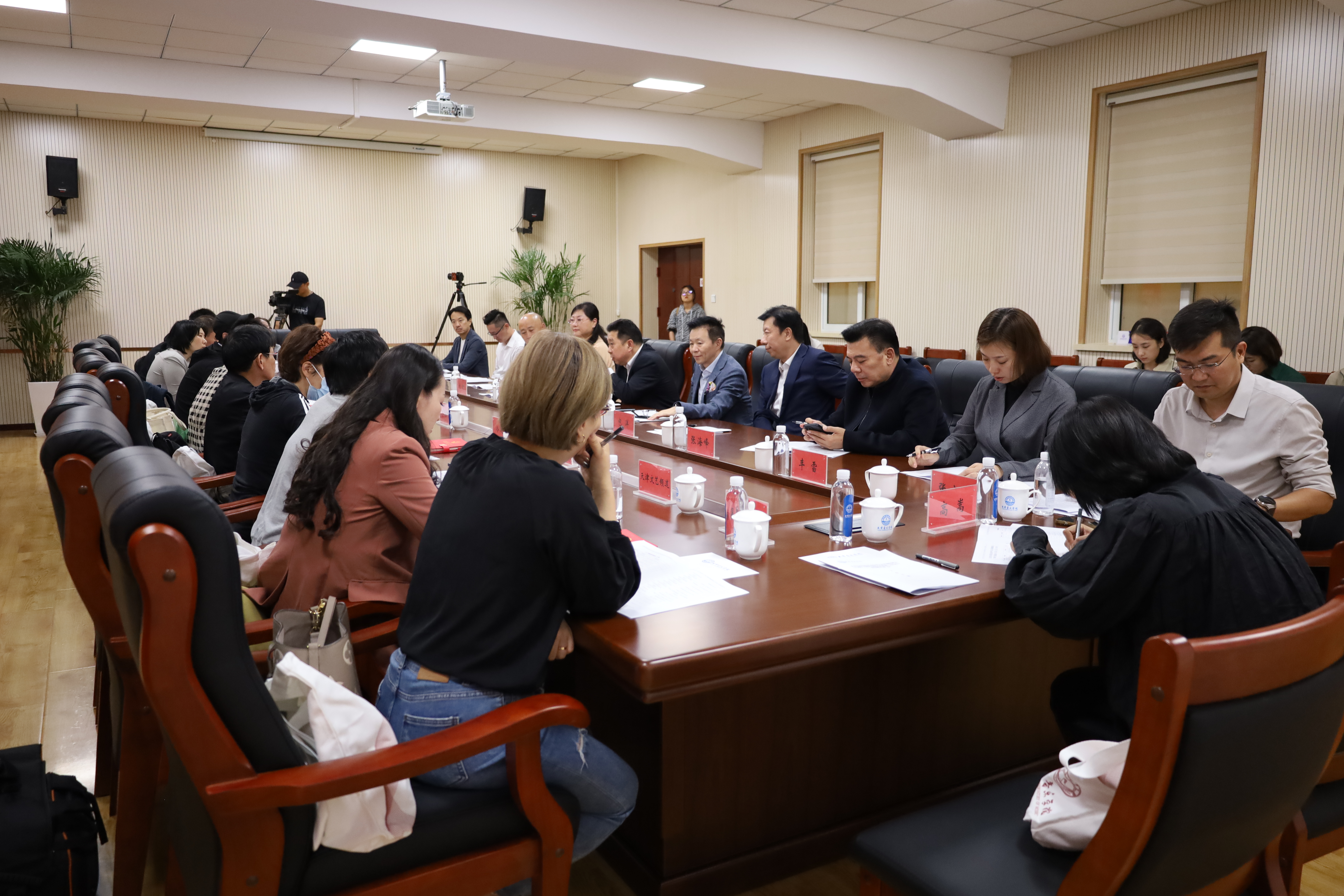民族歌剧《同心结》即将再度上演 天津音乐学院举办多样文化活动唱响爱国赞歌_fororder_4