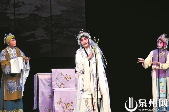 泉州已成国内名角热门打卡地 过去三年数十朵梅花争妍戏窝子