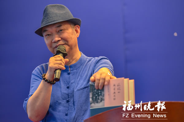【文史列表】【滚动新闻】王炳根与读者共读《玫瑰的盛开与凋谢》    讲述冰心吴文藻的故事
