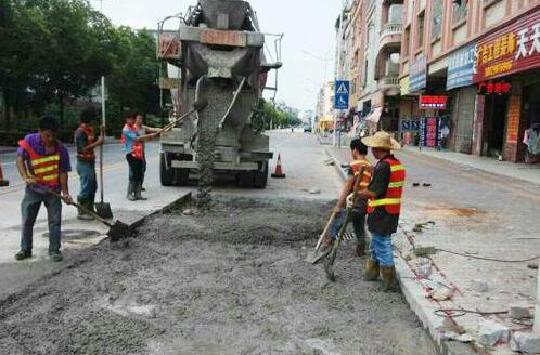 石家庄一桥梁完善施工 河北还有这些路段有维修
