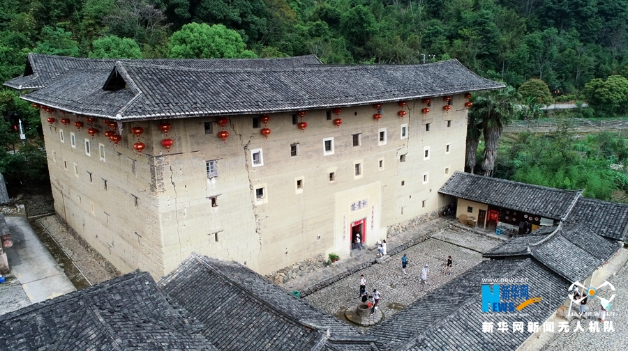 福建南靖：土楼申遗成功十年 景区村民“鼓了腰包”
