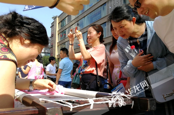 【区县联动】【沙坪坝】培育未来工匠 沙坪坝区技能进农村进社区进家庭【区县联动 列表】沙坪坝区技能进农村进社区进家庭