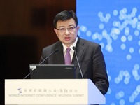 联想集团高级副总裁、中国区总裁童夫尧发言