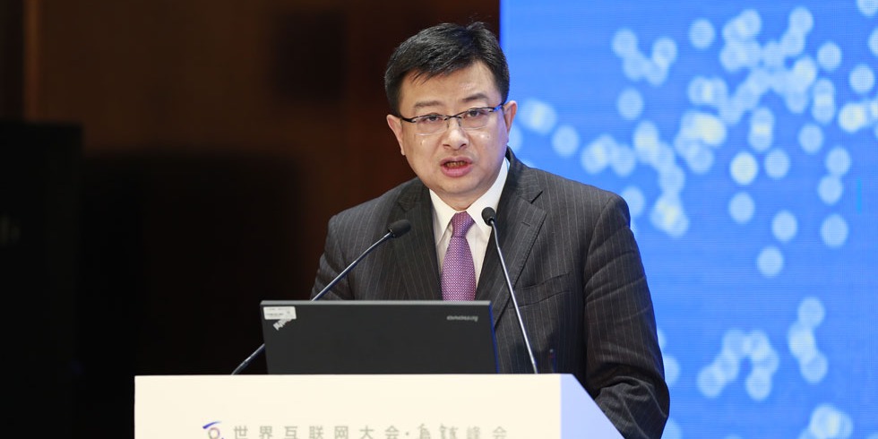 联想集团高级副总裁、中国区总裁童夫尧发言