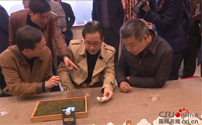 【金融投资】【移动端】恩施“巴东郡贡茶“亮相第二届中国国际茶叶博览会 【金融投资】【移动端】恩施“巴东郡贡茶“亮相第二届中国国际茶叶博览会