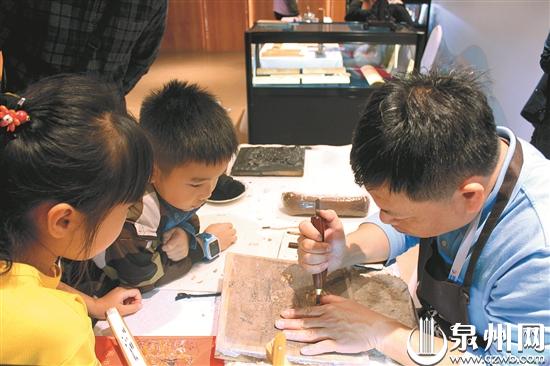 领略海丝非遗瑰宝 非遗展展期将持续至11月27日