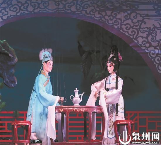 经典剧目全新演绎《白蛇传》赢得满堂彩