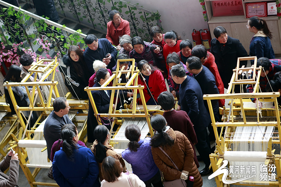 视觉临汾：贺家庄“漫天岭”粗布加工织出扶贫新路