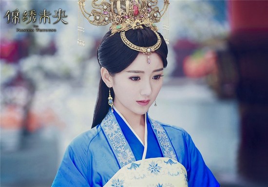 没有黑眼线大红唇 毛晓彤挑战"心机女"全靠眼神
