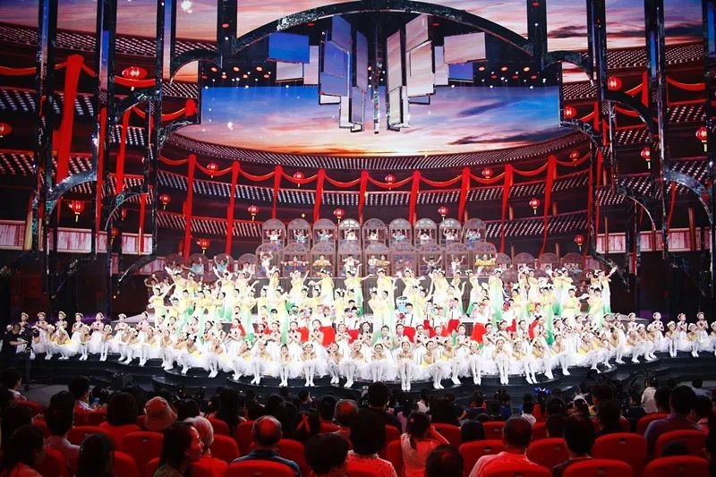 《花开新时代》 中央广播电视总台2018年“六一”晚会亮点早知道！