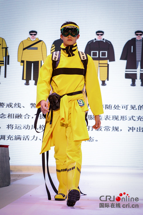 【cri看福建 列表】(显示标题：海峡两岸大学生服装设计作品联展举行)2018年海峡两岸大学生服装设计作品联展在福州举行