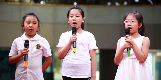 学习播音主持 提升孩子素质要趁早