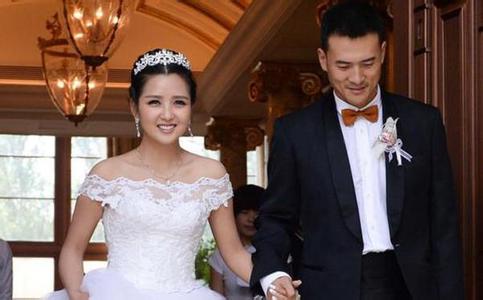 这才是何洁离婚的真正原因？何洁老公打情感热线称性生活不和谐满足不了她